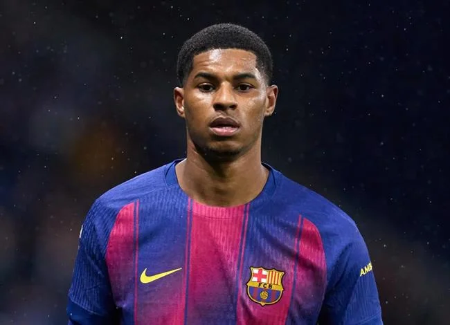 Hình ảnh cam kết về sự hài lòng và hỗ trợ đáng tin cậy từ FF168 Game Bài